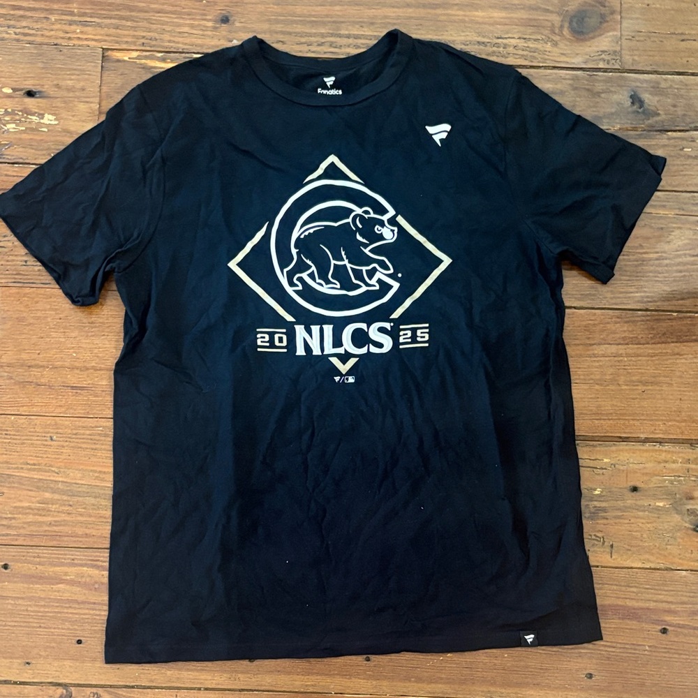 Fanatics Black NLCS 2025 Bear Graphic Tee